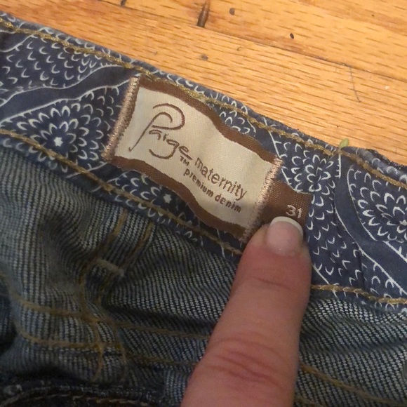 PAIGE Maternity Denim - Picture 4 of 8
